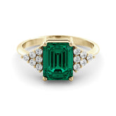 טבעת ארט-דקו אמרלד ויהלומים