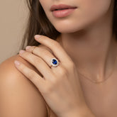 Spectacular Halo sapphire and diamond ring