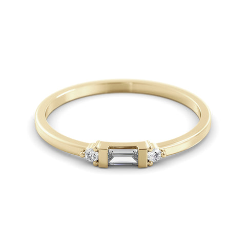 Delicate baguette ruby ​​and diamond ring