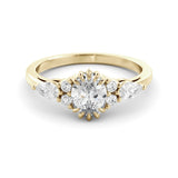 Vintage ring studded with Moissanite 