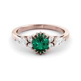 Vintage ring studded with emeralds and Moissanite 