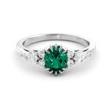 Vintage ring studded with emeralds and Moissanite 