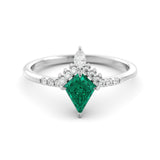 טבעת כתר Emerald Kite ומוסונייט